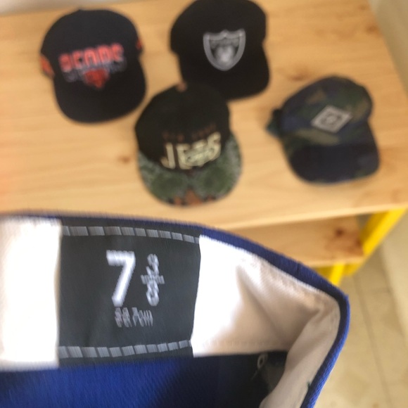 Hats. Caps, SnapBack and fitted sports hats. - Picture 6 of 16